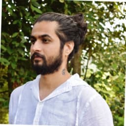 Chakshu Chhabra — Founder of MantraList.in